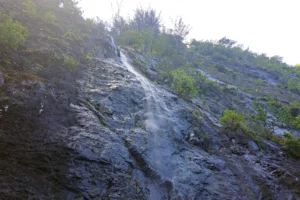 guided-hike-putoa-waterfalls-moorea-private-tour