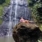 moorea-activities-hiking-tour-waterfall-french-polynesia