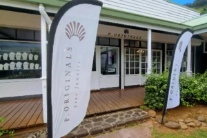 Boutique P Originals au Petit Village spécialisée dans les bijoux en perles de Tahiti à Moorea